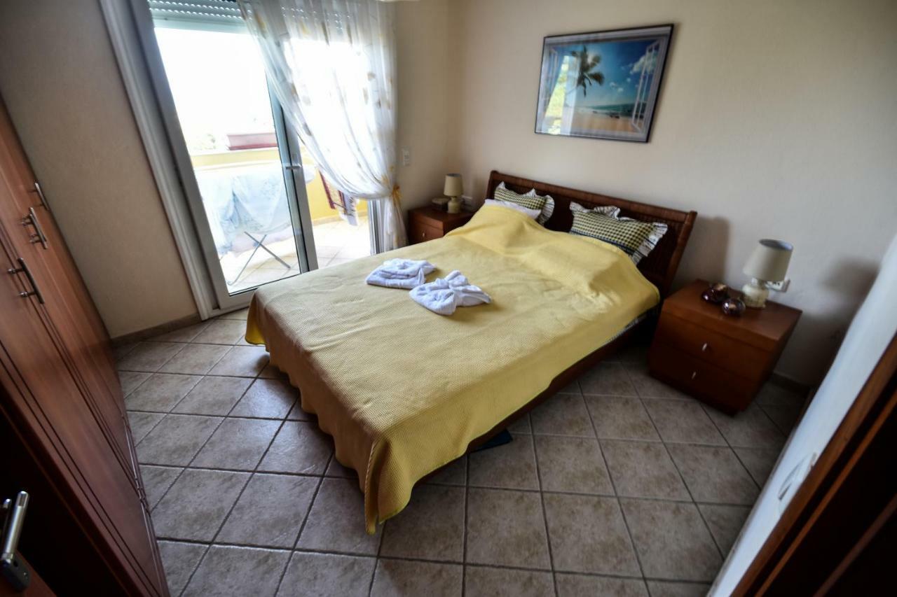 Martha'S Villa Nea Iraklitsa 외부 사진