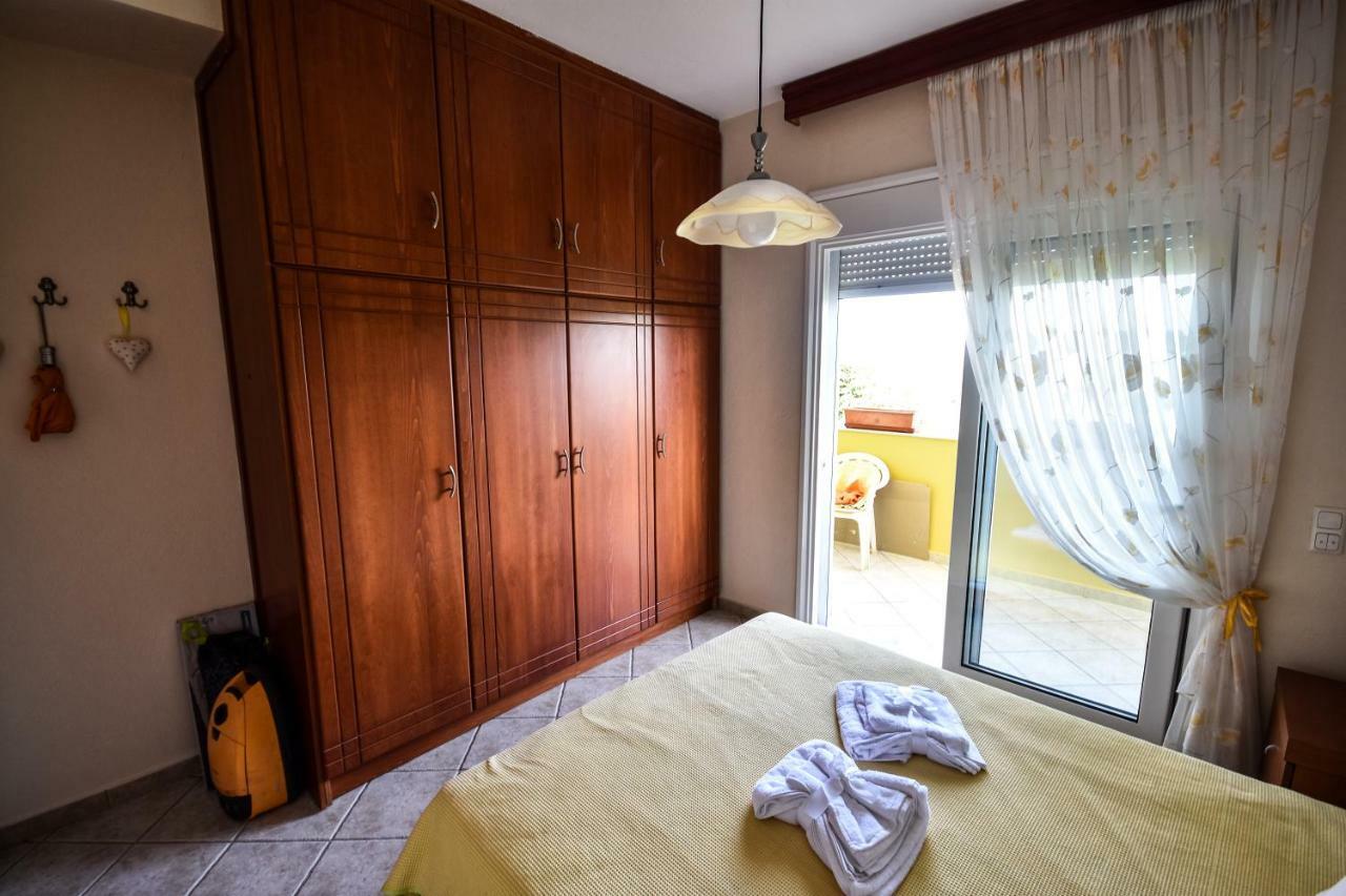 Martha'S Villa Nea Iraklitsa 외부 사진