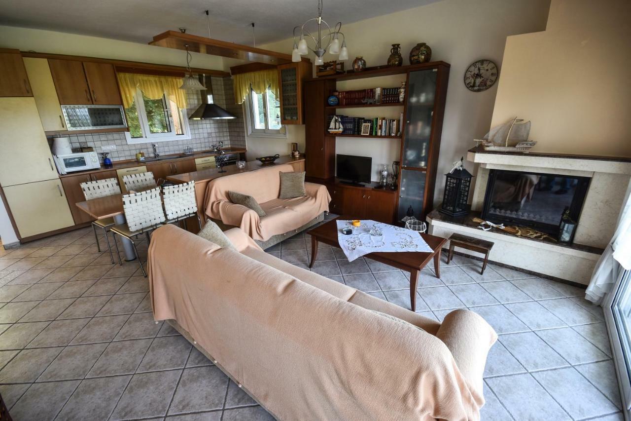 Martha'S Villa Nea Iraklitsa 외부 사진